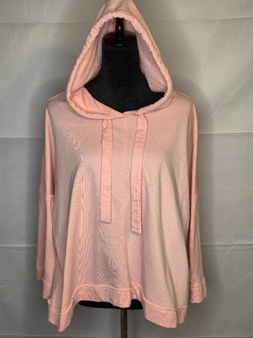 A.N.A Women's Hoodie Size XXL